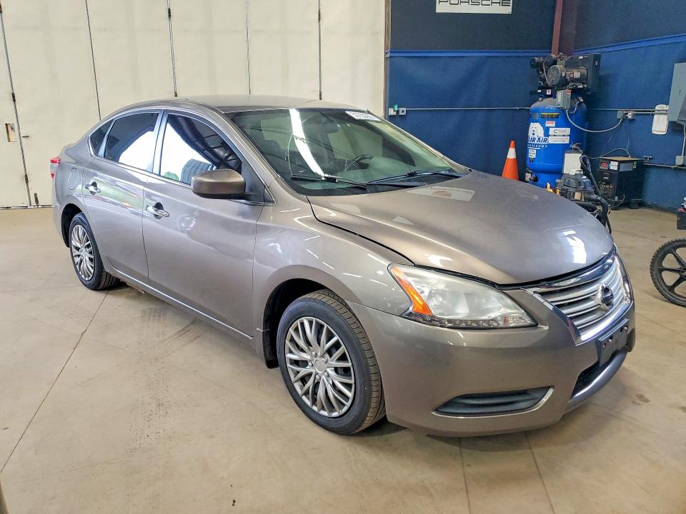 Photo 4 from auction – 2015 NISSAN SENTRA with VIN 3N1AB7AP0FL671461