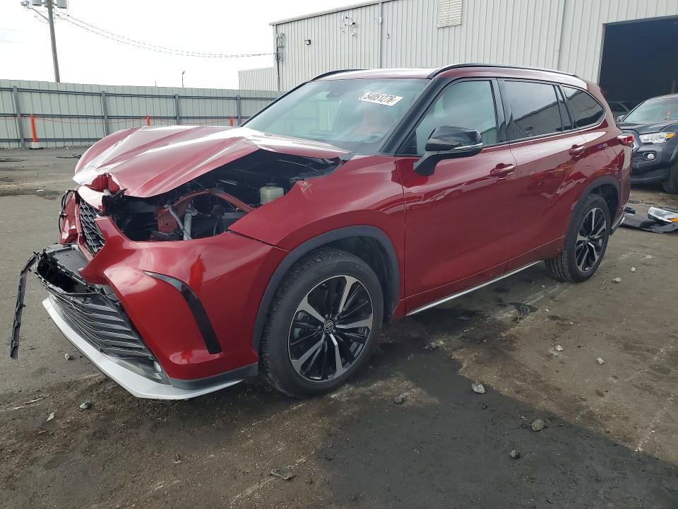 TOYOTA HIGHLANDER 2021 with VIN 5TDLZRAH2MS046962 - Photo from auction
