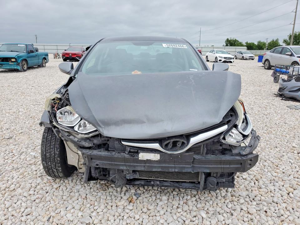 Photo 5 from auction – 2016 HYUNDAI ELANTRA with VIN KMHDH4AE2GU582760
