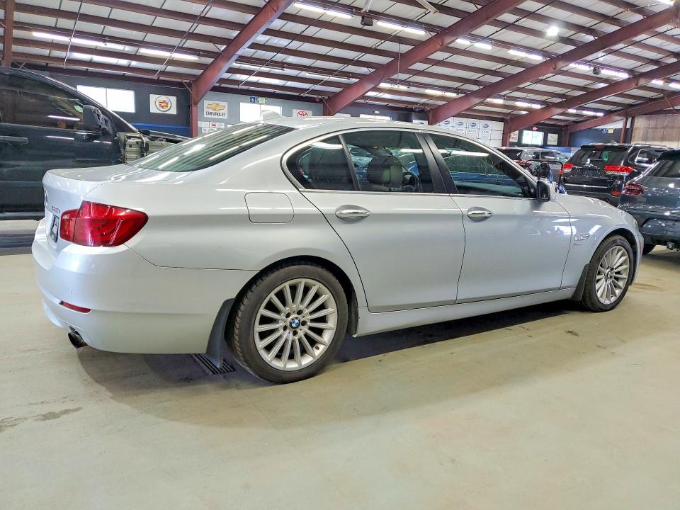 Photo 3 from auction – 2011 BMW 535 with VIN WBAFU7C55BC876270