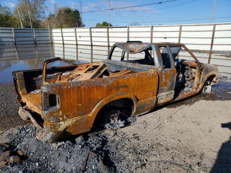 Photo 3 from auction – 2001 CHEVROLET S TRUCK with VIN 1GCCS19W618122658