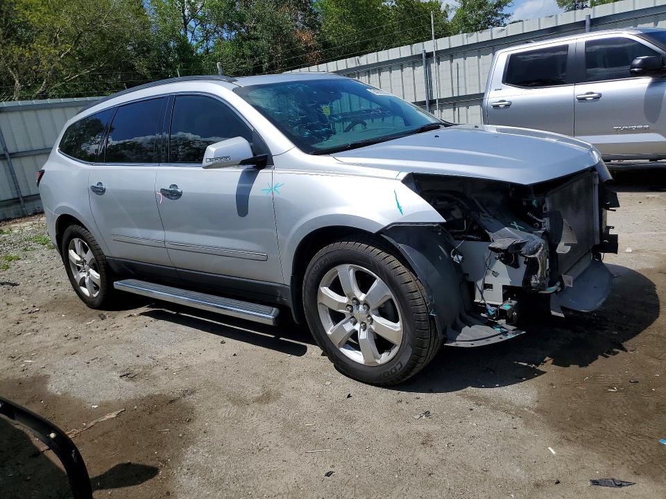 Photo 4 from auction – 2017 CHEVROLET TRAVERSE with VIN 1GNKRJKD0HJ197513
