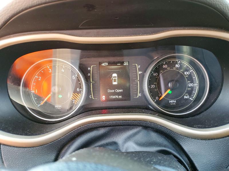 Photo 9 from auction – 2015 JEEP CHEROKEE with VIN 1C4PJMCBXFW778277