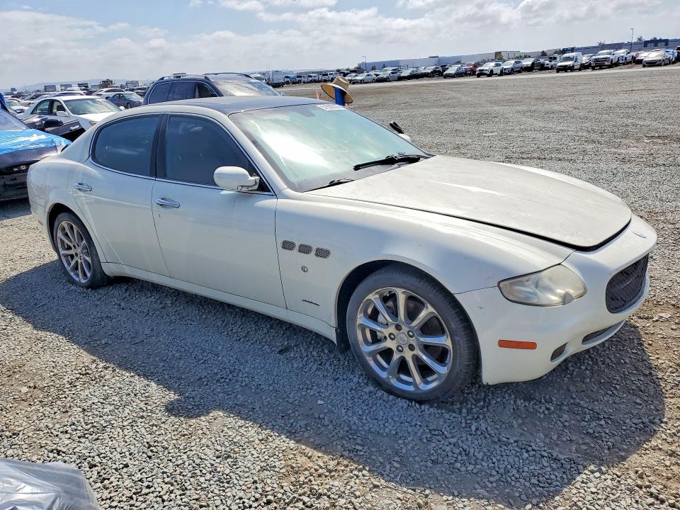 Photo 4 from auction – 2007 MASERATI QUATTROPORTE with VIN ZAMFE39A570032263