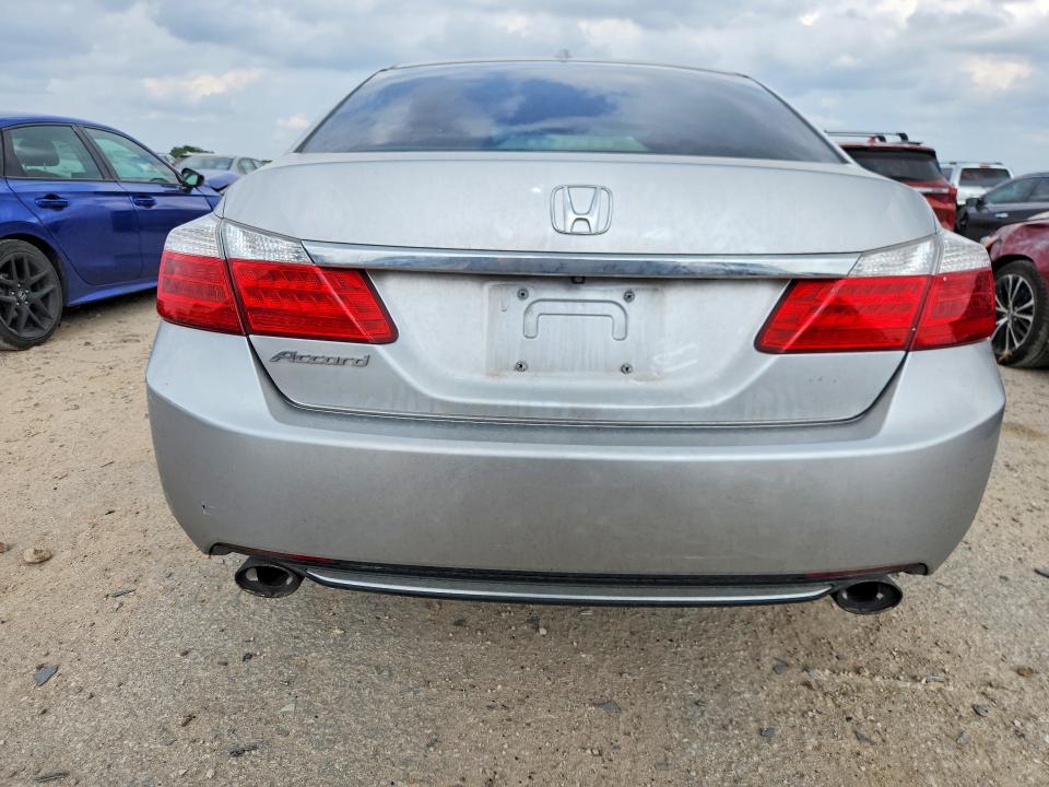 Photo 6 from auction – 2014 HONDA ACCORD with VIN 1HGCR3F81EA010444
