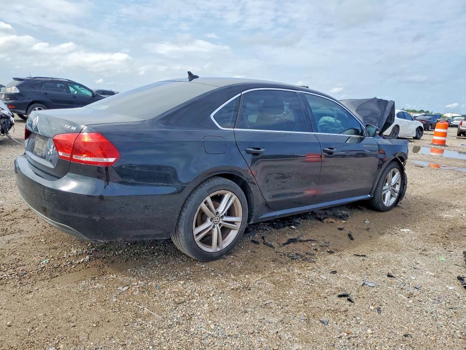Photo 3 from auction – 2014 VOLKSWAGEN PASSAT with VIN 1VWBN7A38EC116383