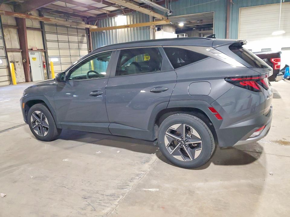 Photo 2 from auction – 2026 HYUNDAI TUCSON with VIN 5NMJBCDE1TH657092