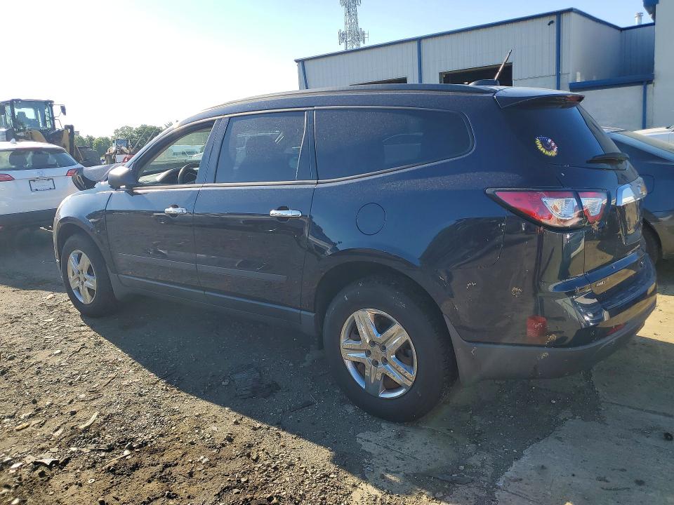 Photo 2 from auction – 2016 CHEVROLET TRAVERSE with VIN 1GNKVFKD9GJ131047