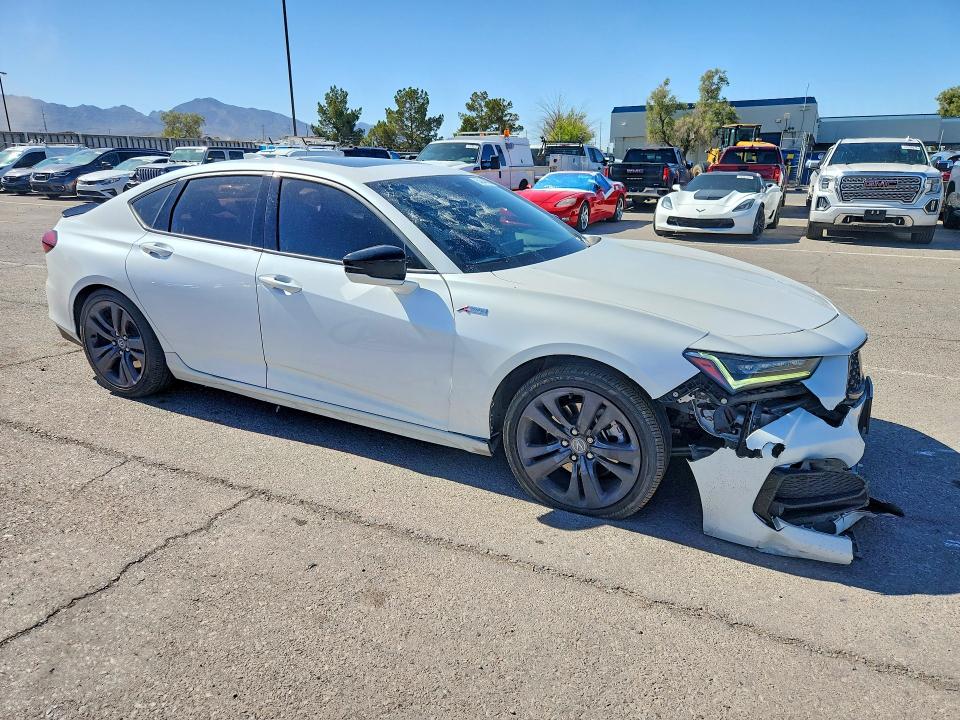 Photo 4 from auction – 2022 ACURA TLX with VIN 19UUB5F59NA003462