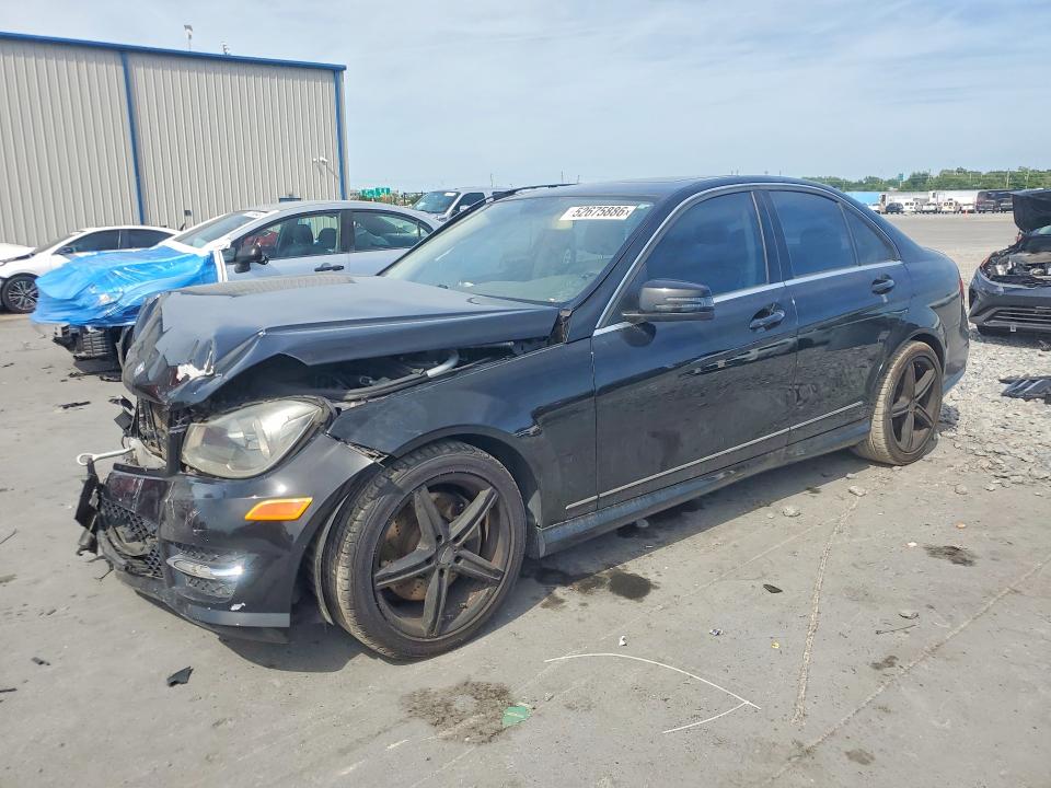 Photo 1 from auction – 2014 MERCEDES-BENZ C with VIN WDDGF8AB9ER309065