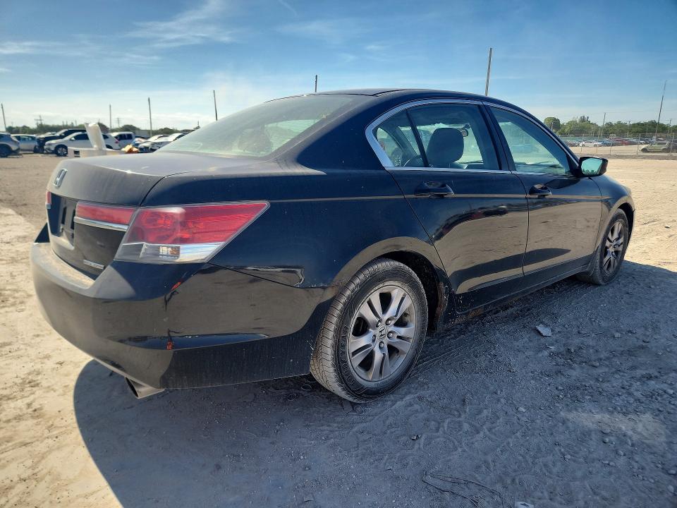 Photo 3 from auction – 2012 HONDA ACCORD with VIN 1HGCP2F67CA246205