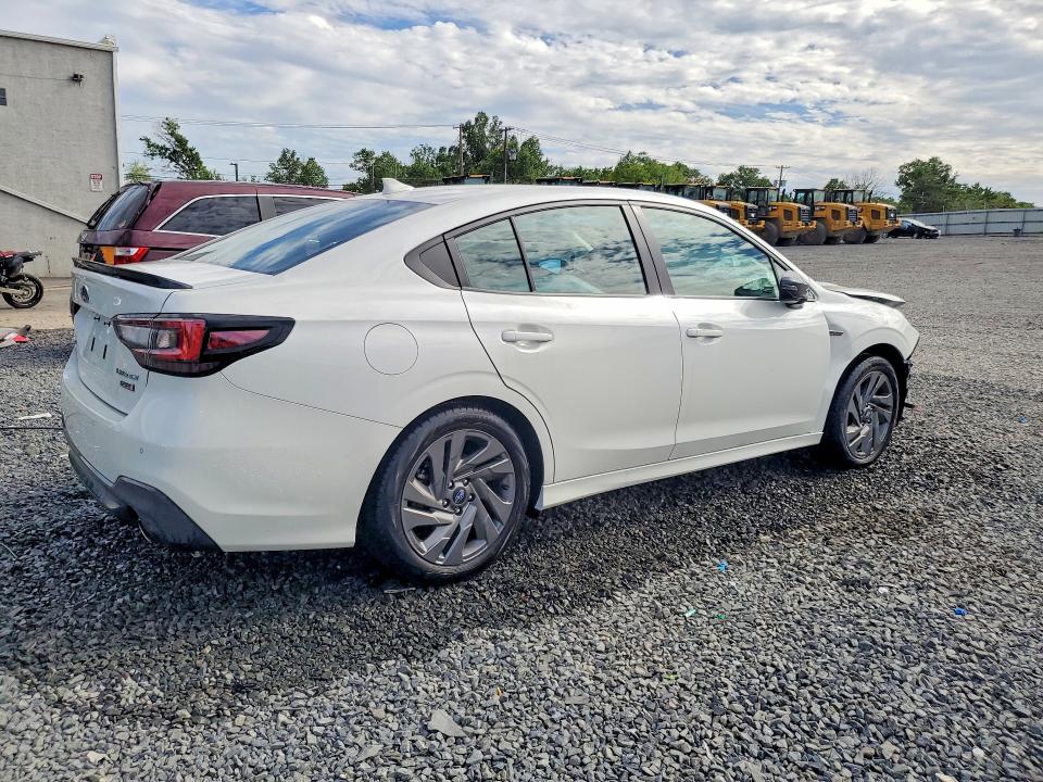 Photo 3 from auction – 2025 SUBARU LEGACY with VIN 4S3BWGG66S3010124