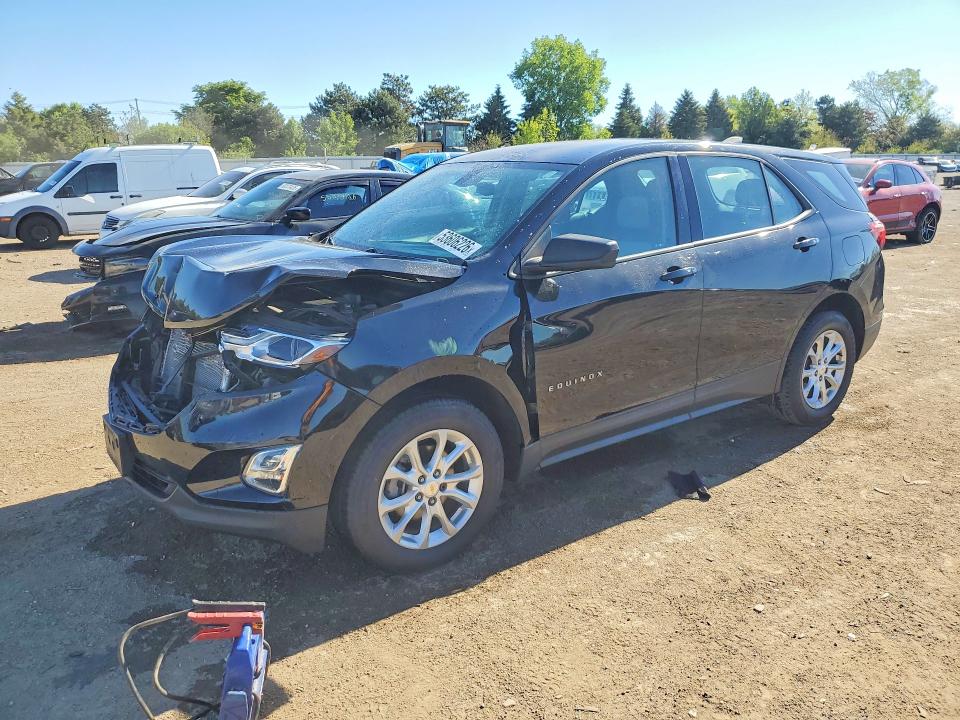 CHEVROLET EQUINOX 2018 with VIN 2GNAXREV8J6199839 - Photo from auction