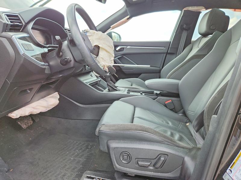 Photo 7 from auction – 2022 AUDI Q3 QUATTRO with VIN WA1DECF30N1132256
