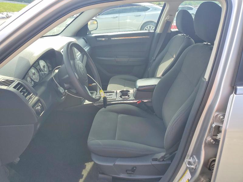 Photo 7 from auction – 2009 CHRYSLER 300 with VIN 2C3KA43D59H575400