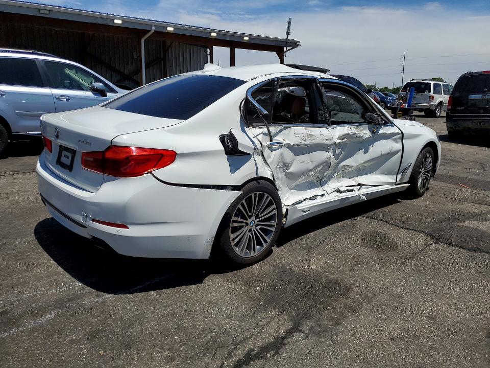 Photo 3 from auction – 2018 BMW 540 with VIN WBAJE7C56JWC56311