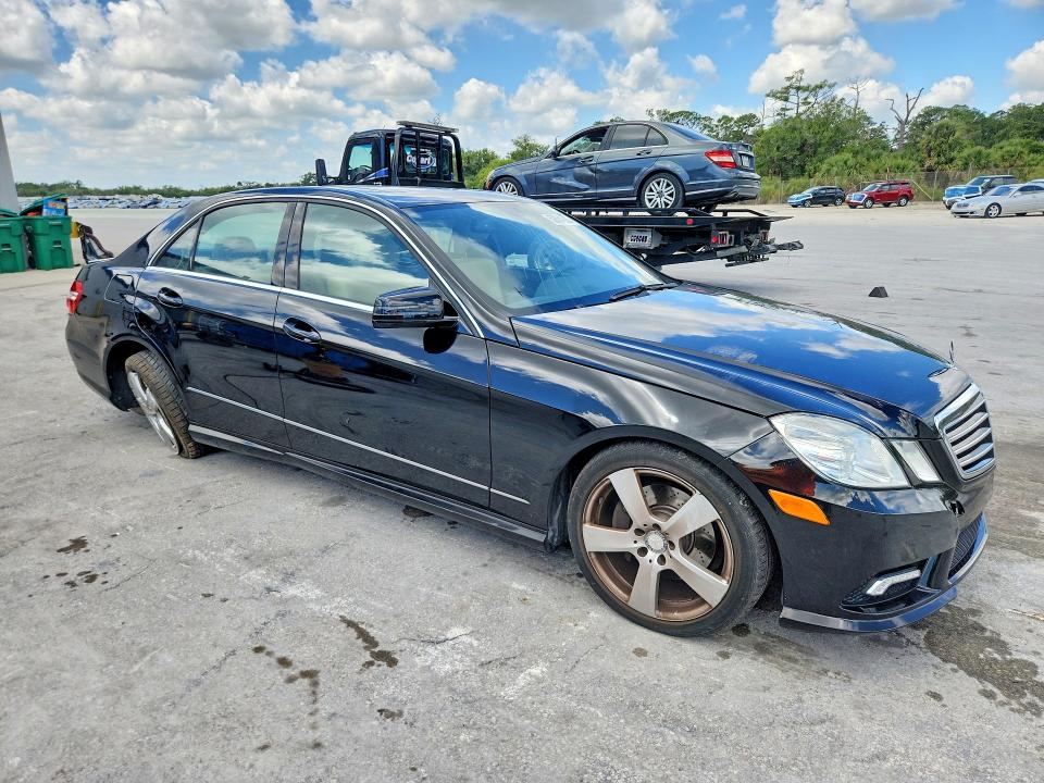 Photo 4 from auction – 2011 MERCEDES-BENZ E with VIN WDDHF8HB0BA451082