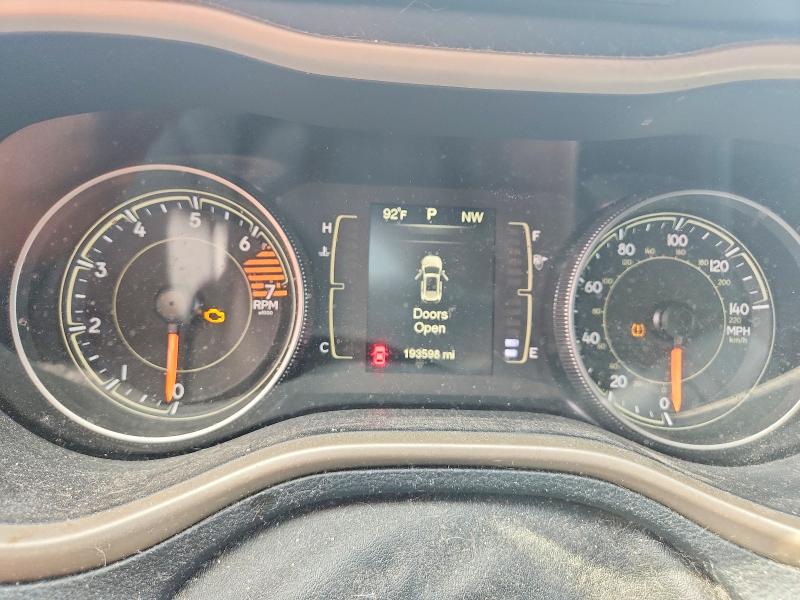 Photo 9 from auction – 2016 JEEP CHEROKEE with VIN 1C4PJLCB9GW281507