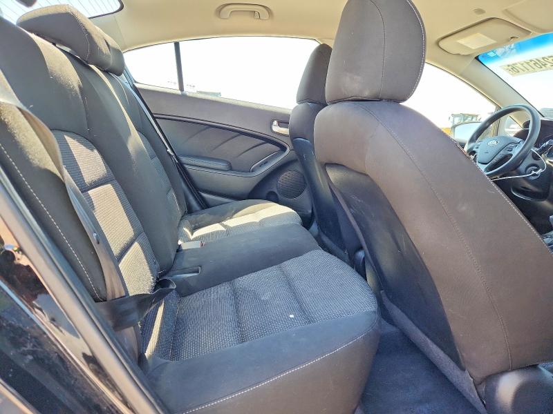 Photo 10 from auction – 2017 KIA FORTE with VIN 3KPFK4A76HE093357
