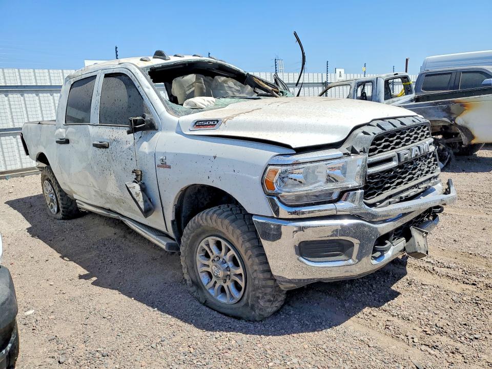 Photo 4 from auction – 2021 RAM 2500 with VIN 3C6UR5CL1MG658431
