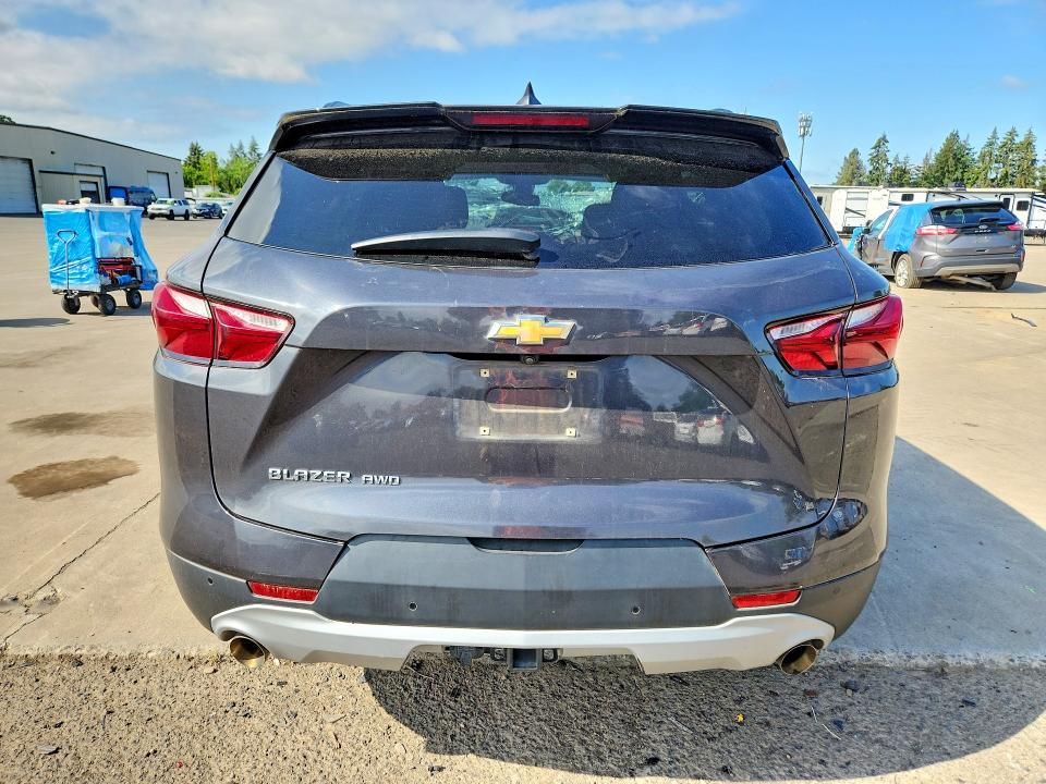 Photo 6 from auction – 2021 CHEVROLET BLAZER with VIN 3GNKBHRSXMS573418