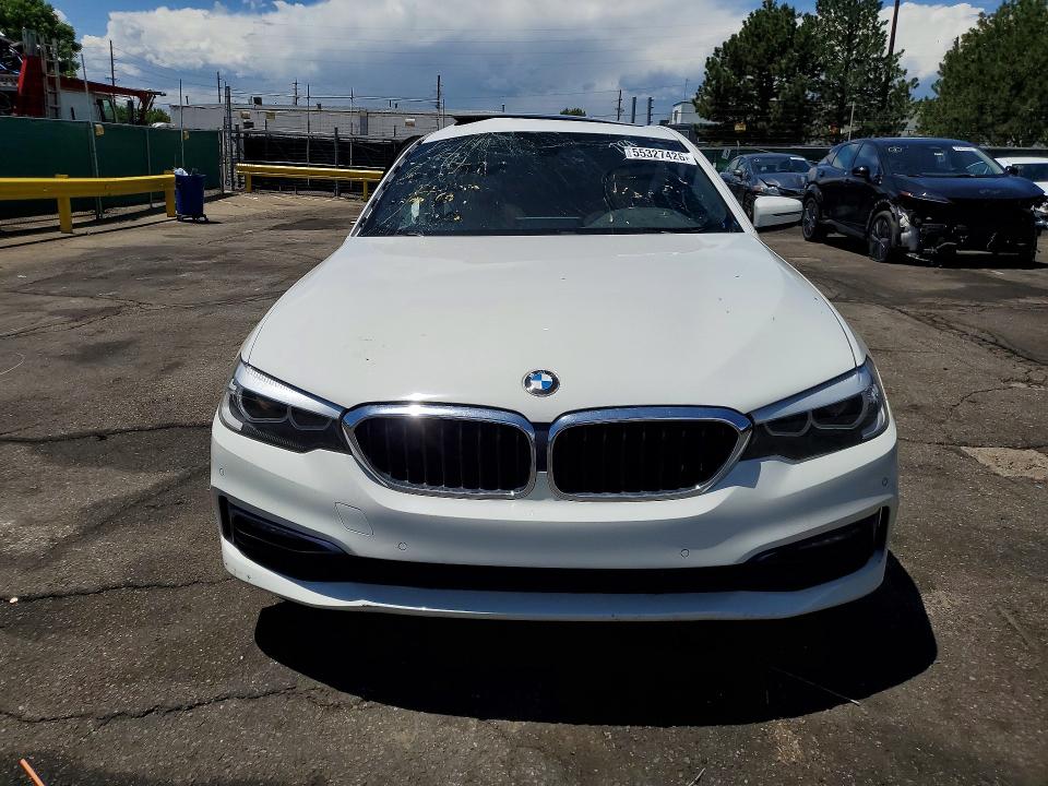 Photo 5 from auction – 2018 BMW 540 with VIN WBAJE7C56JWC56311