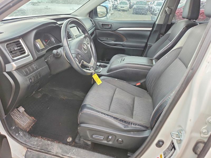 Photo 7 from auction – 2014 TOYOTA HIGHLANDER with VIN 5TDBKRFH3ES022180