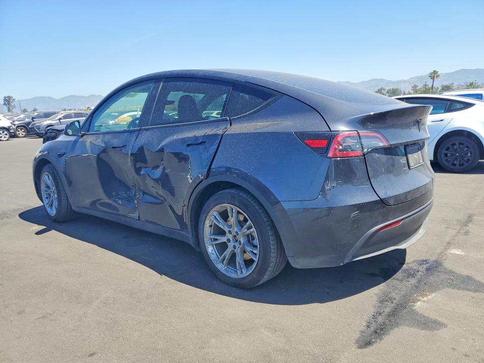 Photo 2 from auction – 2024 TESLA MODEL Y with VIN 7SAYGAEE8RF027960