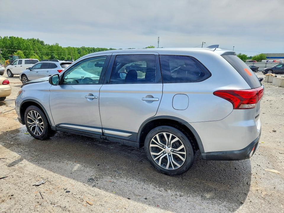 Photo 2 from auction – 2017 MITSUBISHI OUTLANDER with VIN JA4AD2A35HZ061150
