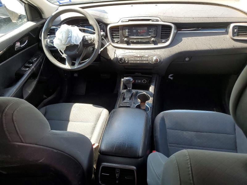 Photo 8 from auction – 2016 KIA SORENTO with VIN 5XYPG4A51GG002968