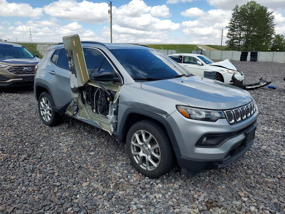 Photo 4 from auction – 2022 JEEP COMPASS with VIN 3C4NJDFB9NT195609