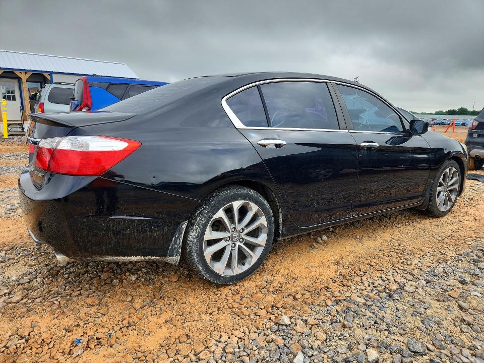 Photo 3 from auction – 2013 HONDA ACCORD with VIN 1HGCR2E55DA241833