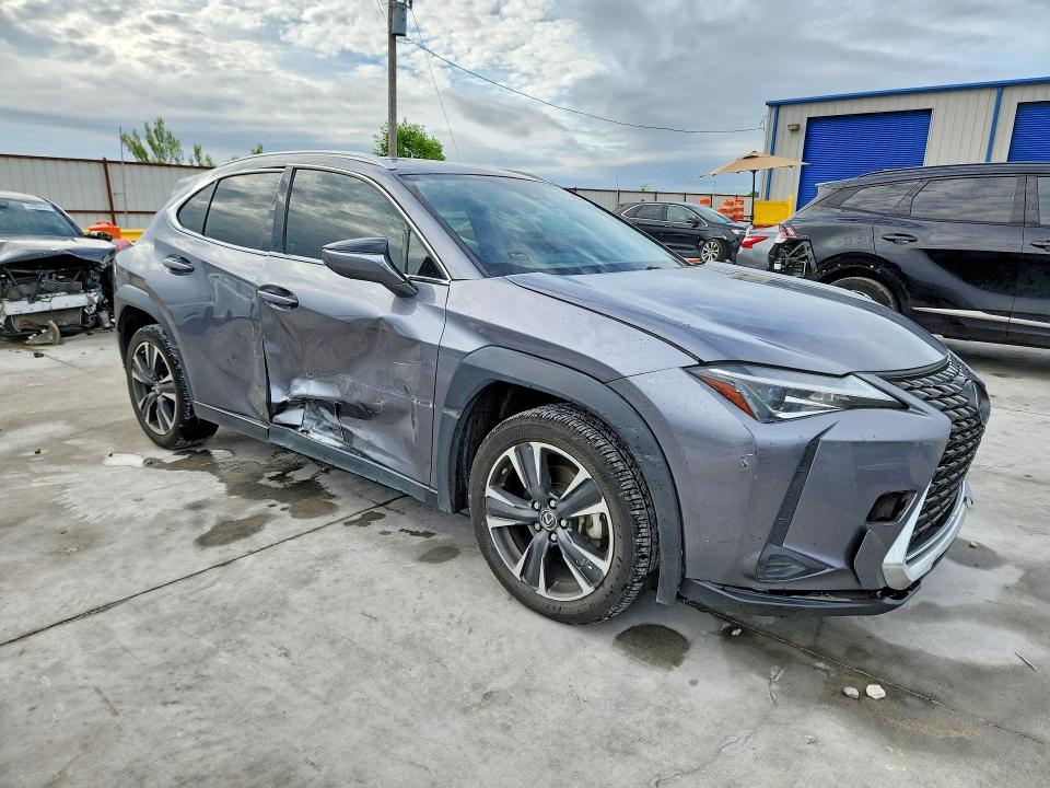 Photo 4 from auction – 2019 LEXUS UX with VIN JTHY3JBH8K2017671