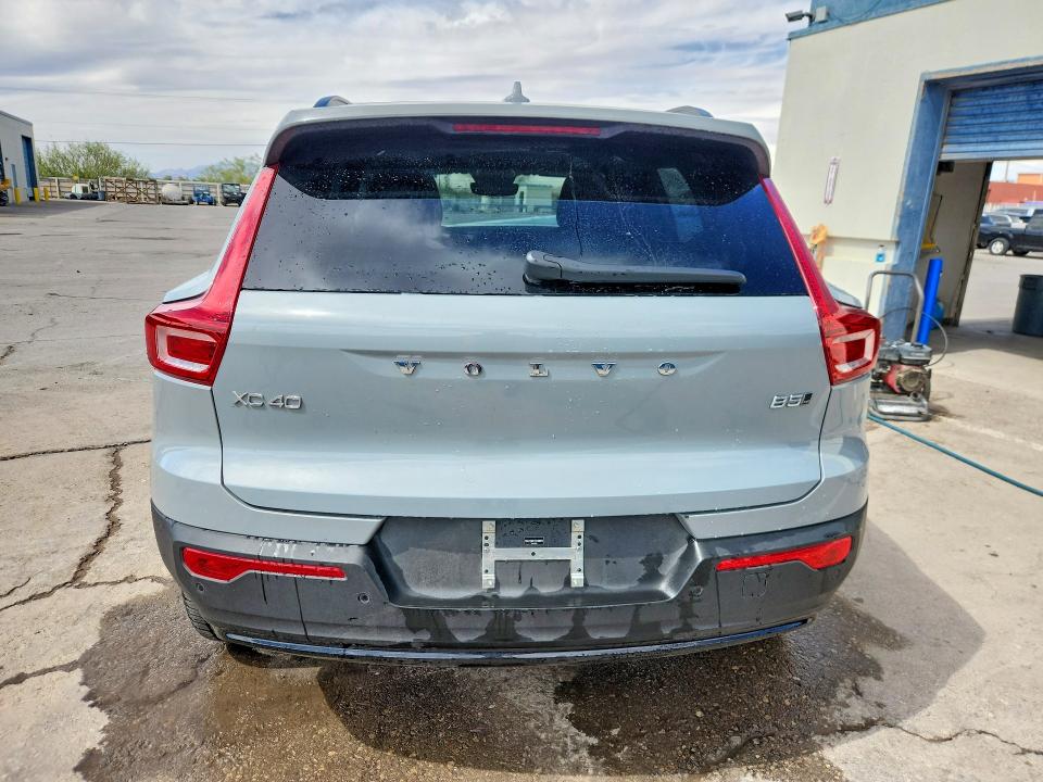 Photo 6 from auction – 2026 VOLVO XC40 with VIN YV4L12UC1T2740625