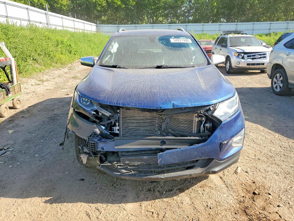 Photo 5 from auction – 2019 CHEVROLET EQUINOX with VIN 2GNAXNEV6K6220004