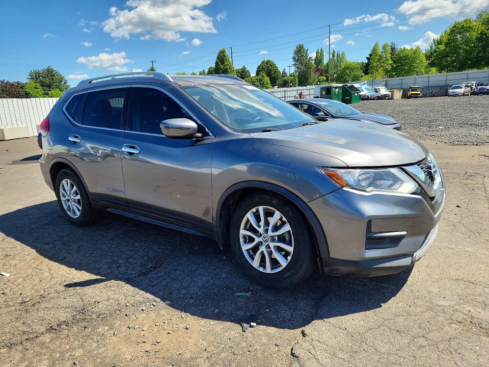 Photo 4 from auction – 2017 NISSAN ROGUE with VIN JN8AT2MT3HW144988