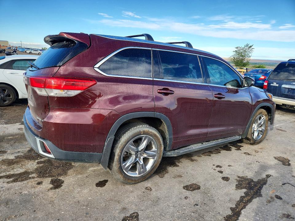 Photo 3 from auction – 2019 TOYOTA HIGHLANDER with VIN 5TDDZRFH8KS719165
