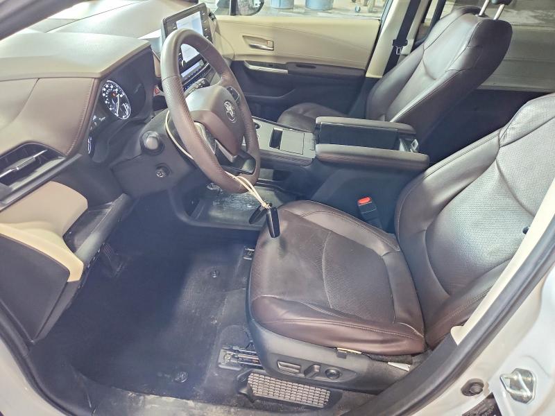 Photo 7 from auction – 2024 TOYOTA SIENNA with VIN 5TDESKFC5RS113692