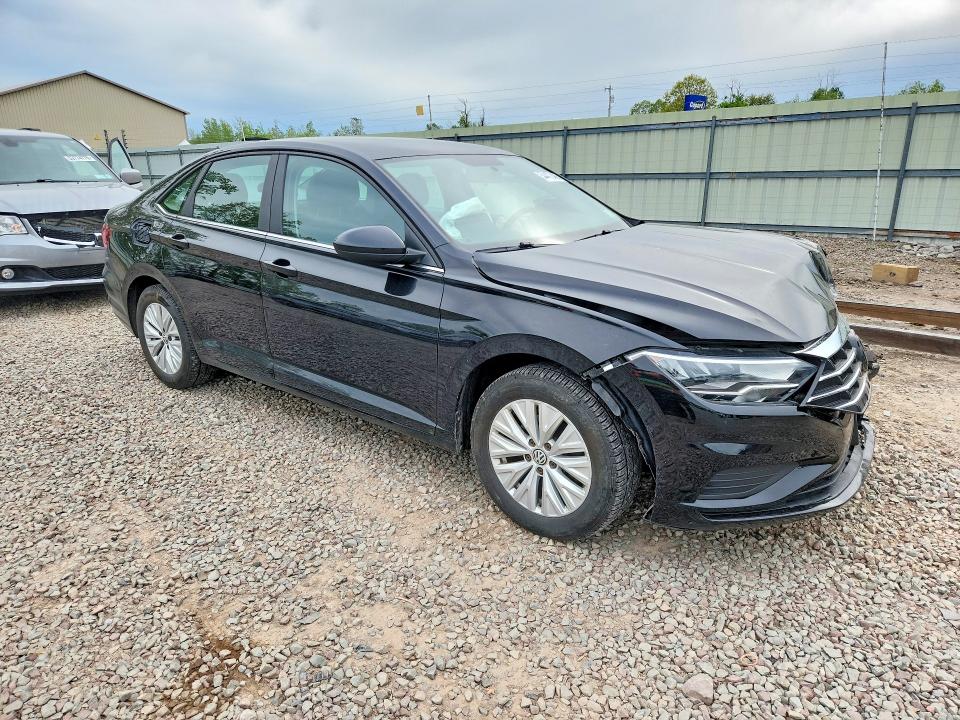 Photo 4 from auction – 2019 VOLKSWAGEN JETTA with VIN 3VWC57BU7KM034053