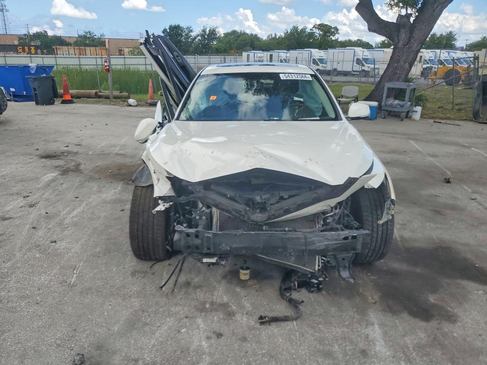 Photo 5 from auction – 2015 INFINITI Q50 with VIN JN1BV7AR8FM423106