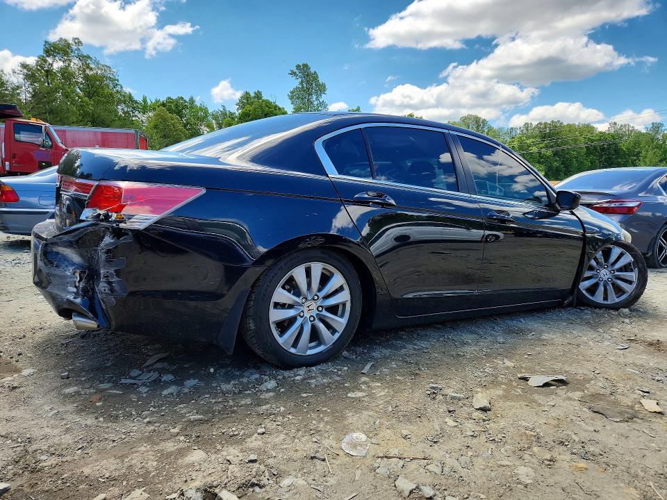 Photo 3 from auction – 2011 HONDA ACCORD with VIN 1HGCP2F78BA107062