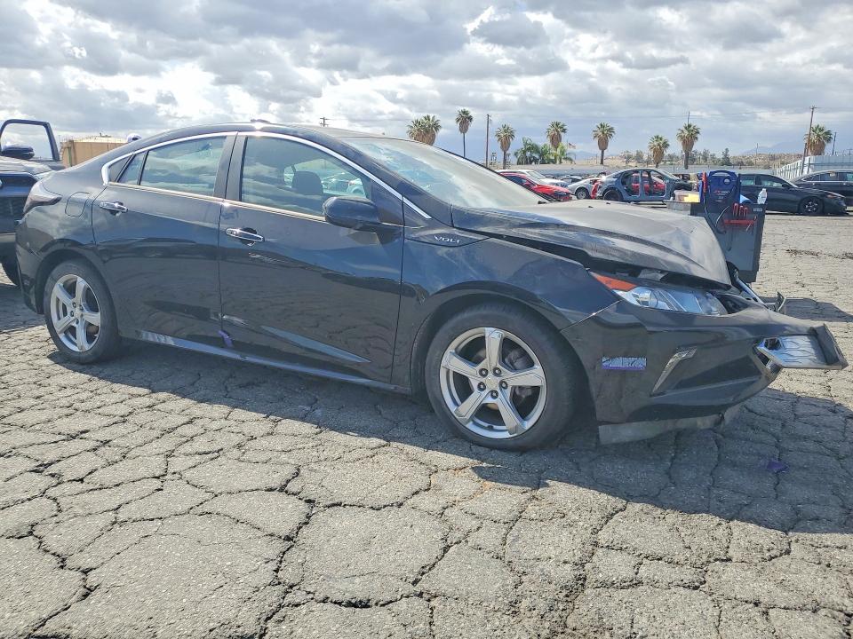 Photo 4 from auction – 2018 CHEVROLET VOLT with VIN 1G1RC6S55JU152174