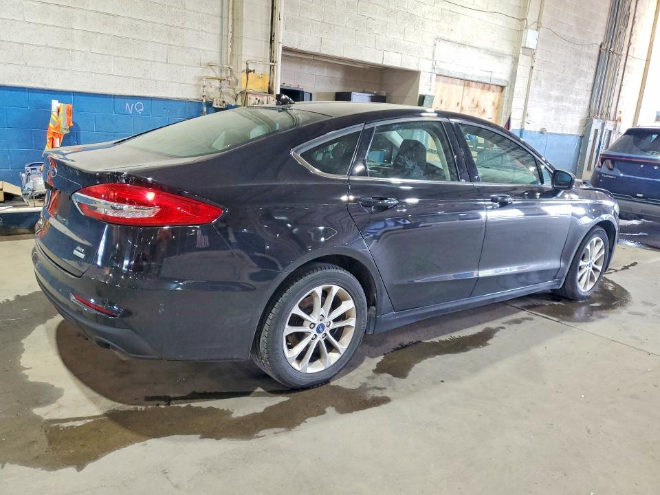 Zdjęcie 3 z aukcji – 2020 FORD FUSION z VIN 3FA6P0HD9LR166105
