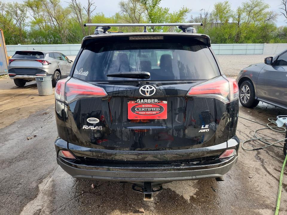 Фото 6 с аукциона – 2016 TOYOTA RAV4 с VIN 2T3BFREV6GW524758