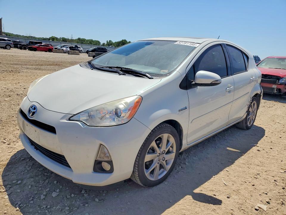 Photo 1 from auction – 2013 TOYOTA PRIUS C with VIN JTDKDTB38D1048190