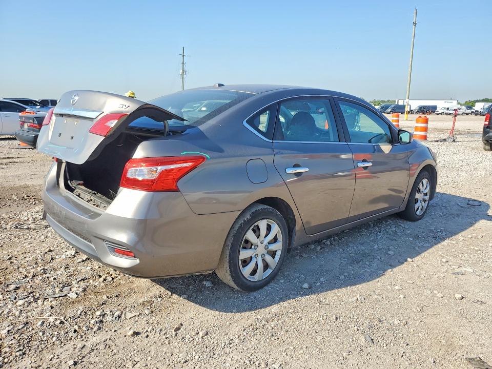 Photo 3 from auction – 2016 NISSAN SENTRA with VIN 3N1AB7AP9GL656863