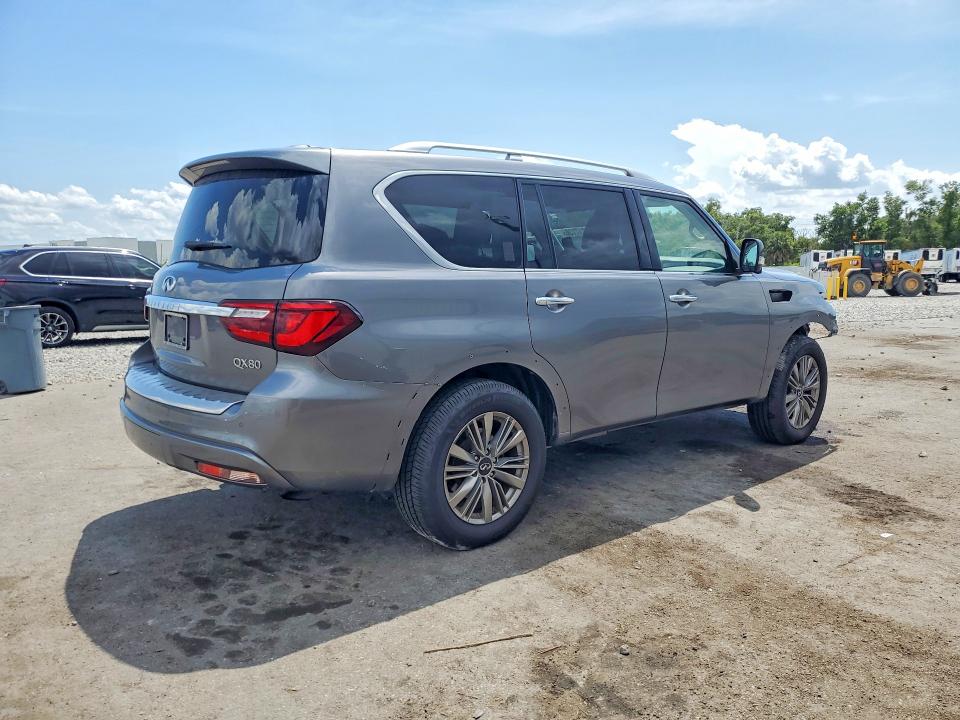 Photo 3 from auction – 2020 INFINITI QX80 with VIN JN8AZ2NF2L9704711
