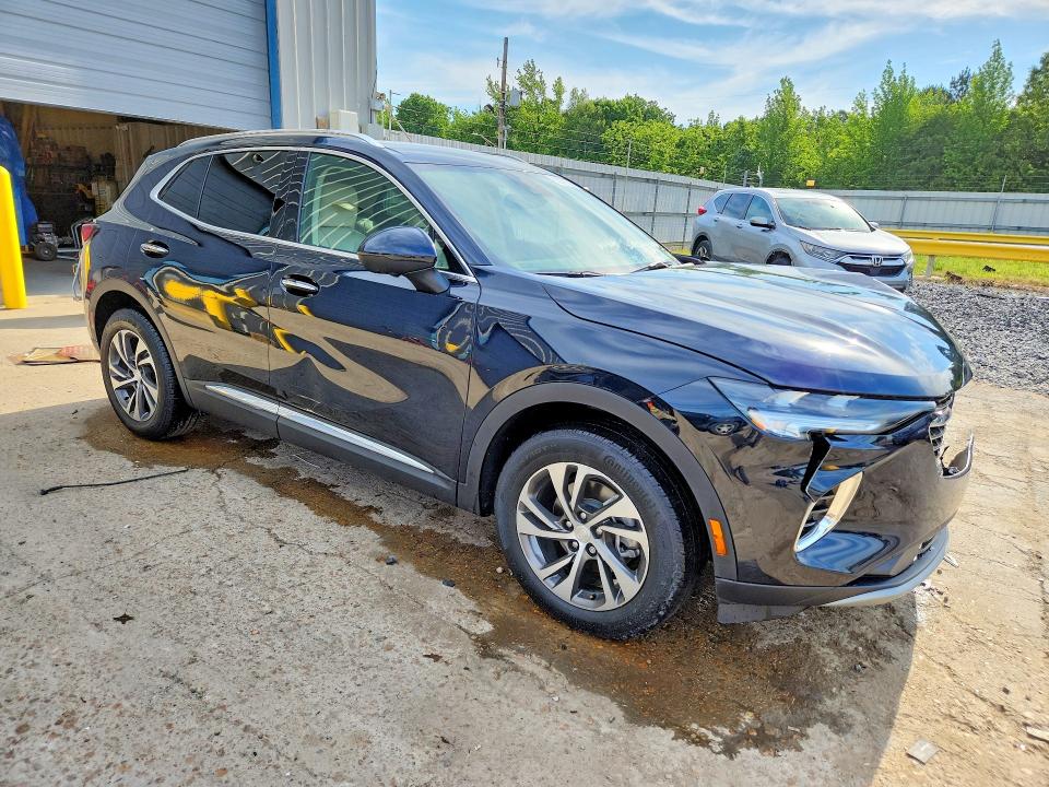 Photo 4 from auction – 2021 BUICK ENVISION with VIN LRBFZNR48MD07209%