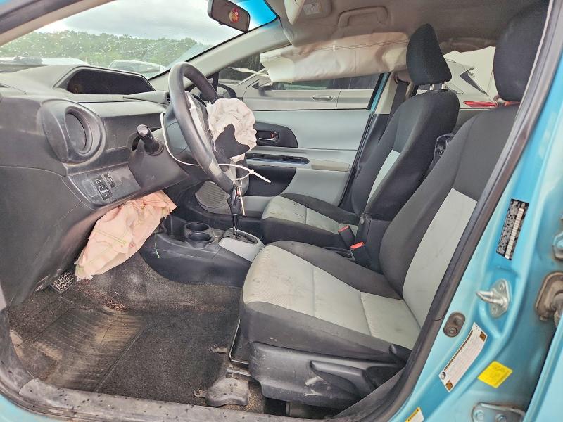 Photo 7 from auction – 2013 TOYOTA PRIUS C with VIN JTDKDTB31D1044854
