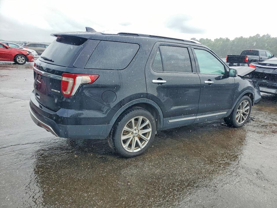 Photo 3 from auction – 2016 FORD EXPLORER with VIN 1FM5K7F82GGC13602